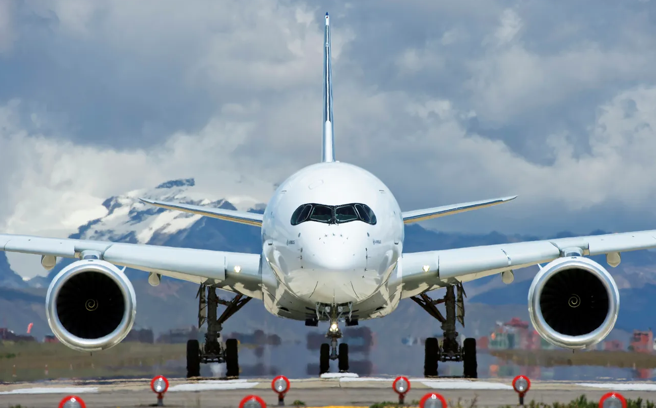 Airbus A350-900